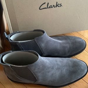 Clarks Gray suede boots. Size 10.5M